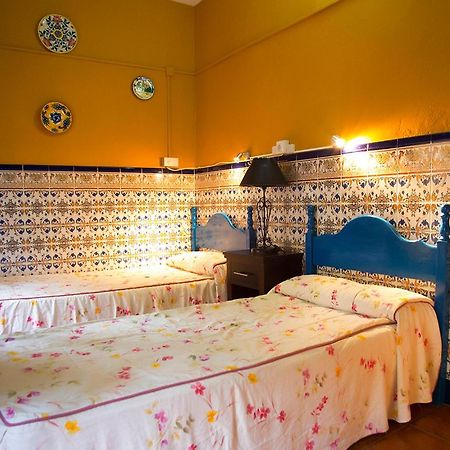 Pension Santa Maria La Blanca Sevilla Eksteriør billede
